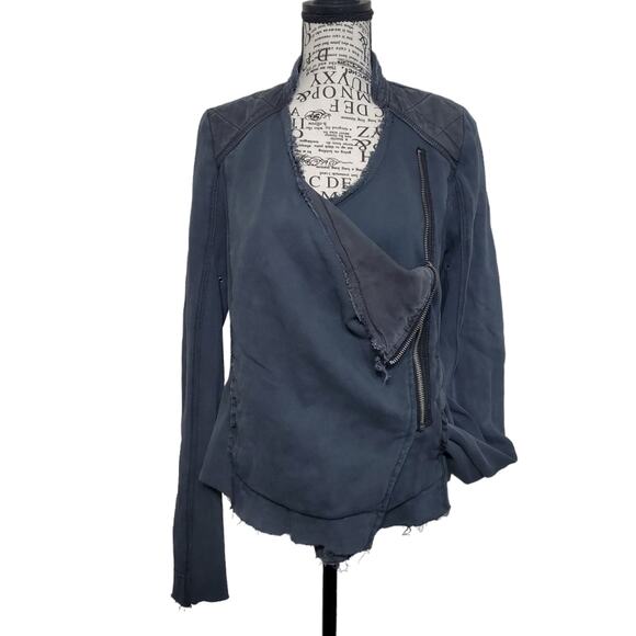 Free People Blue Lightweight Jacket Diagonal Zipper Raw Edges Hem Size Medium - Picture 7 of 14